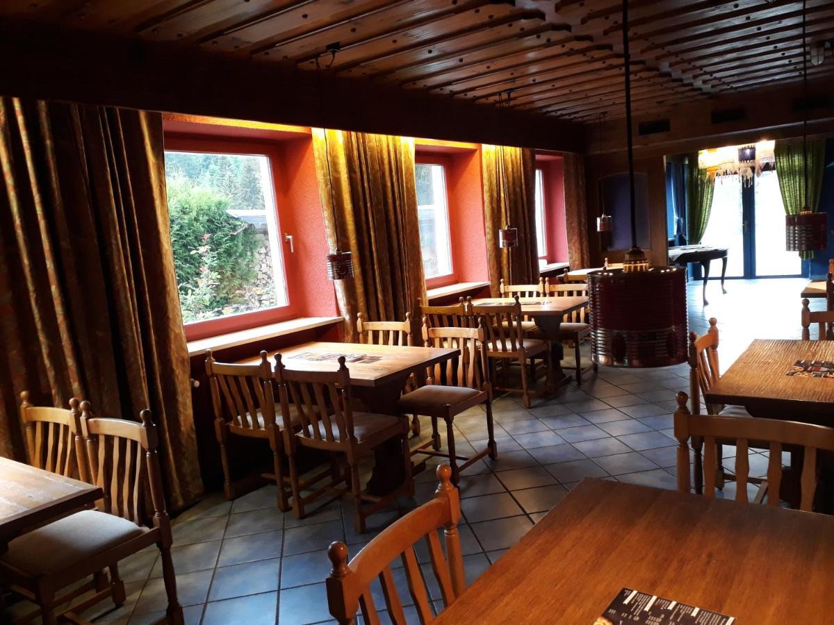 Pizzeria A Penzion Banderas Баєріш-Айзенштайн Екстер'єр фото